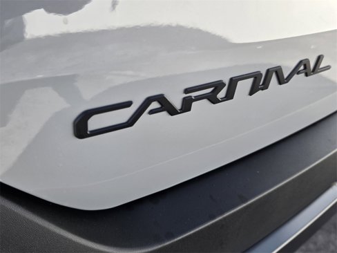 New 2026 Kia Carnival SX image 5