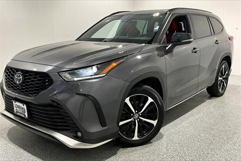 Used 2022 Toyota Highlander XSE image 1