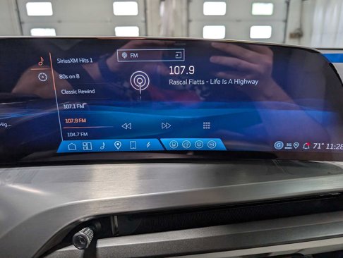 New 2026 Cadillac Vistiq Luxury w/ LPO, Floor Liner Package image 29