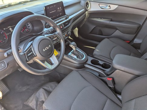 Certified 2023 Kia Forte LXS w/ LXS Technology Package image 19