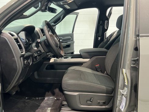New 2025 RAM 2500 Big Horn image 12