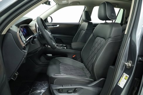 New 2025 Volkswagen Atlas SEL Premium R-Line image 24