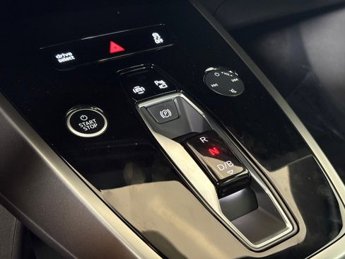 New 2026 Audi Q4 e-tron Premium image 27