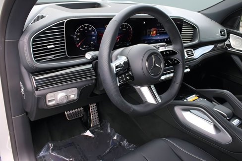 New 2025 Mercedes-Benz GLS 450 4MATIC image 4