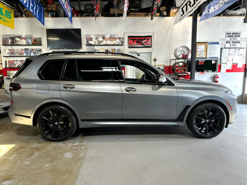 Used 2023 BMW X7 xDrive40i w/ M Sport Package image 4