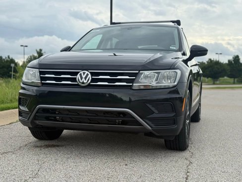 Used 2018 Volkswagen Tiguan SE image 10
