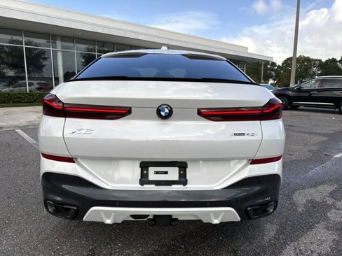 New 2026 BMW X6 xDrive40i w/ Climate Comfort Package image 4