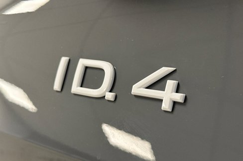 New 2025 Volkswagen ID.4 Pro S Plus image 24