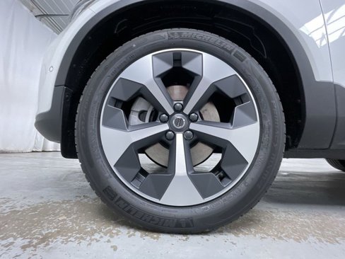 New 2026 Volvo XC40 B5 Plus w/ Protection Package Premier image 15