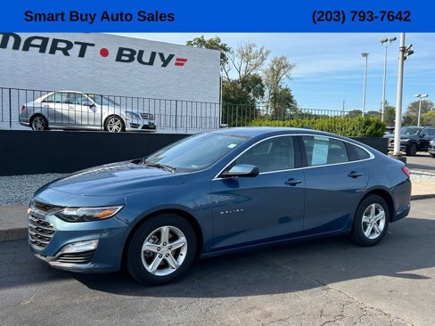 Used 2024 Chevrolet Malibu LT image 2