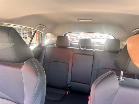 Used 2024 Toyota Venza LE image 21