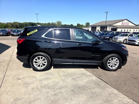 Used 2021 Chevrolet Equinox LT w/ Driver Convenience Package image 4