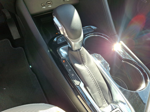 Used 2024 Buick Encore GX Avenir w/ Avenir Technology Package image 16