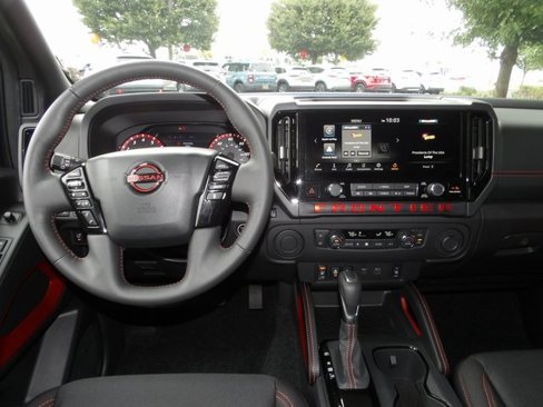 Certified 2025 Nissan Frontier Pro-X w/ Pro Convenience Package image 18