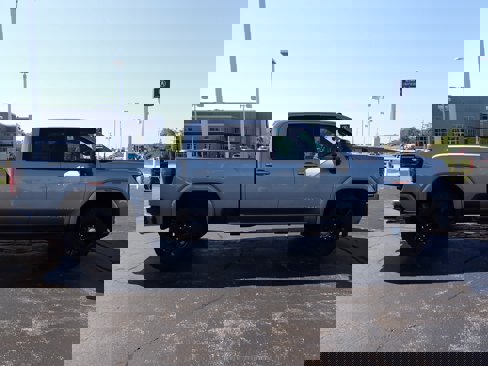New 2026 GMC Sierra 2500 AT4 w/ AT4 Premium Plus Package image 10