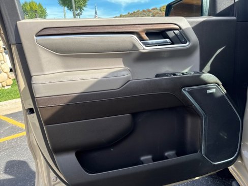 Used 2022 Chevrolet Silverado 1500 LT Trail Boss w/ LT Trail Boss Premium Package image 19