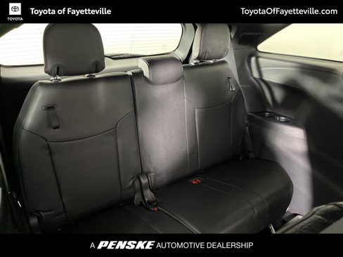 Certified 2025 Toyota Sienna XSE image 11