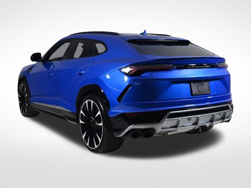 Used 2021 Lamborghini Urus image 3