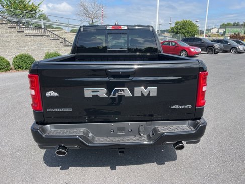 New 2026 RAM 1500 4x4 Crew Cab image 8