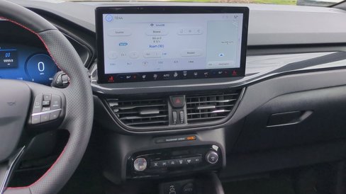 Certified 2024 Ford Escape ST-Line Elite w/ Premium Technology Package image 30