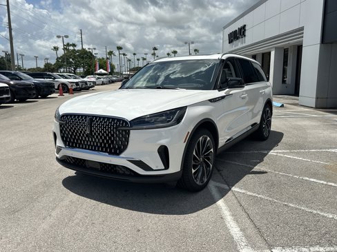 New 2025 Lincoln Aviator Reserve image 2