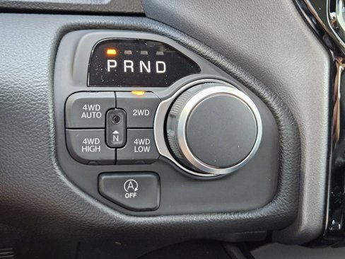 New 2026 RAM 1500 4x4 Crew Cab image 22