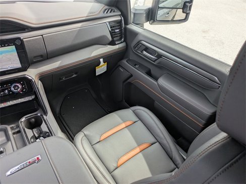New 2026 GMC Sierra 2500 AT4 w/ AT4 Premium Plus Package image 18