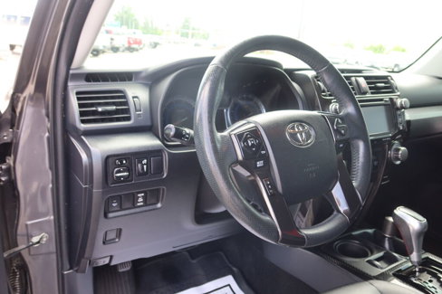 Used 2018 Toyota 4Runner TRD Off-Road Premium image 8