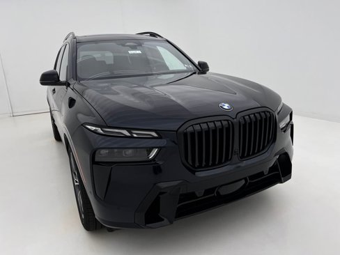 New 2026 BMW X7 xDrive40i w/ M Sport Package image 3