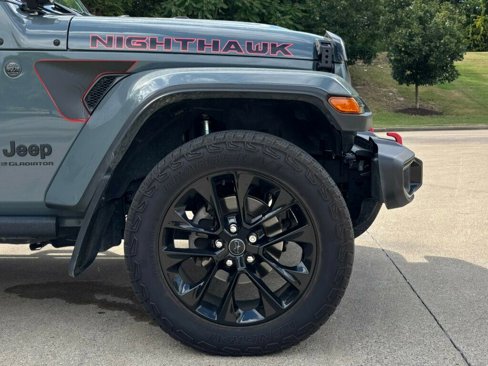 Used 2024 Jeep Gladiator Sport image 33