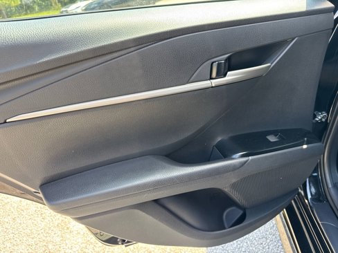 Used 2025 Toyota Camry SE image 21