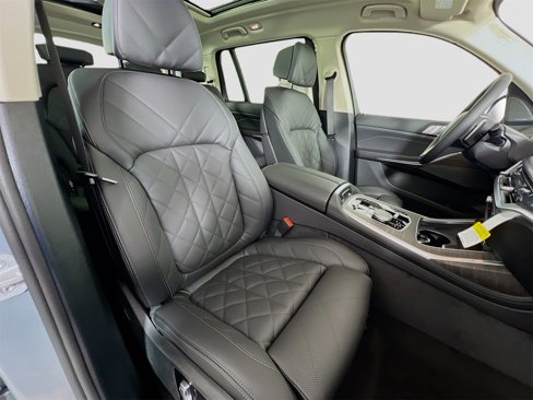 New 2026 BMW X7 xDrive40i image 32