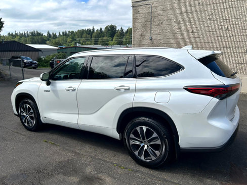 Used 2021 Toyota Highlander XLE image 7