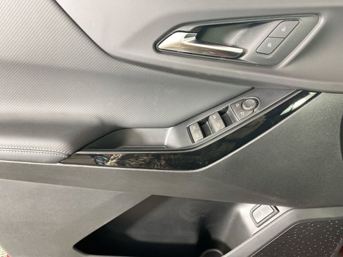 New 2026 Chevrolet Equinox LT w/ Convenience Package II image 21