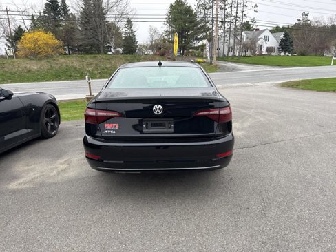 Used 2021 Volkswagen Jetta S w/ Driver Assistance Package image 3
