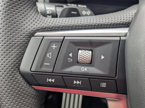 New 2025 Mitsubishi Outlander SEL image 28