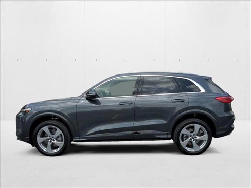 New 2025 Audi Q5 Premium Plus image 8