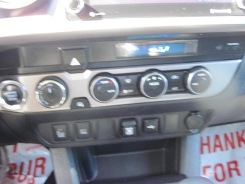 Used 2023 Toyota Tacoma SR5 w/ Technology Package image 14