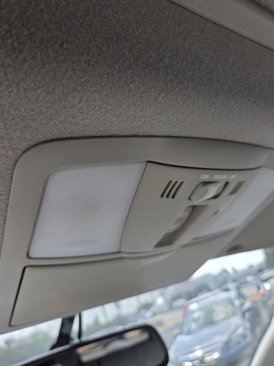 Used 2012 Nissan Rogue SL image 9