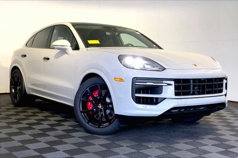 New 2025 Porsche Cayenne S image 9