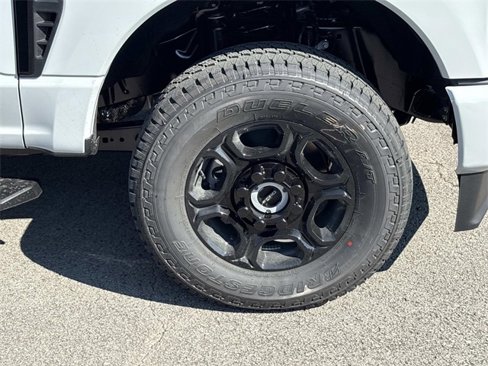 New 2026 Ford F250 XL image 9