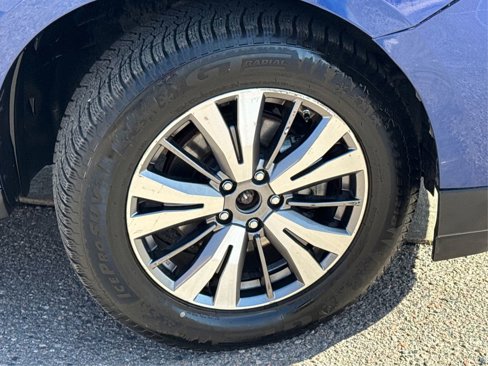 Used 2019 Nissan Pathfinder SV image 26