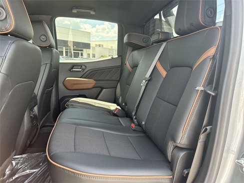 New 2025 GMC Canyon AT4 w/ Nightfall Edition image 22