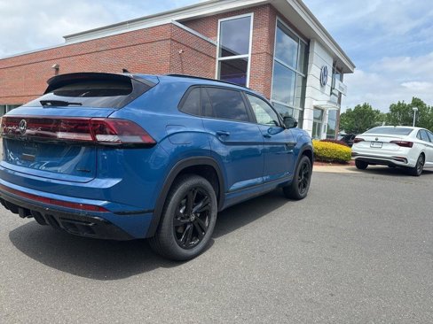 New 2025 Volkswagen Atlas Cross Sport SEL R-Line image 5