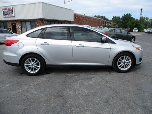 Used 2018 Ford Focus SE image 26