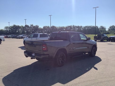 New 2026 RAM 1500 4x4 Crew Cab image 7
