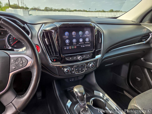 Used 2021 Chevrolet Traverse Premier image 31