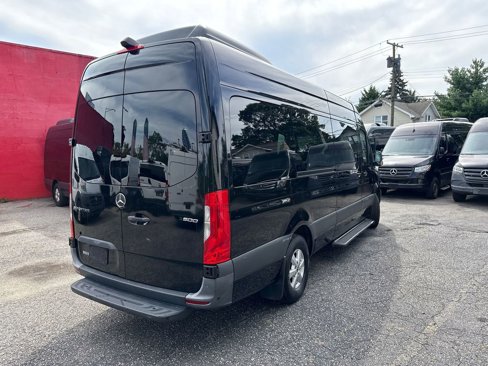 Used 2021 Mercedes-Benz Sprinter 2500 image 6