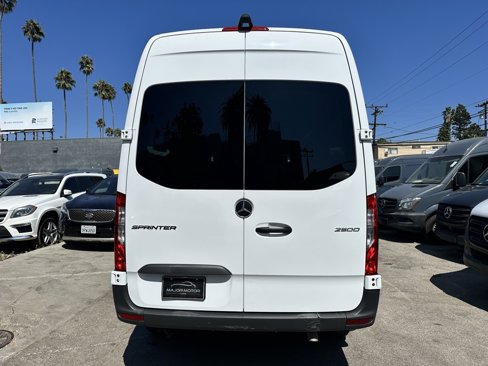Used 2024 Mercedes-Benz Sprinter 2500 image 5