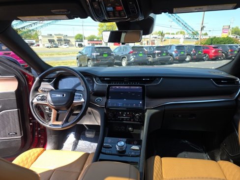 Used 2024 Jeep Grand Cherokee L Summit w/ Advanced Protech Group IV image 60